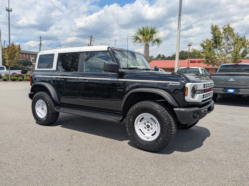 2025 Ford Bronco Heritage First Edition photo 2