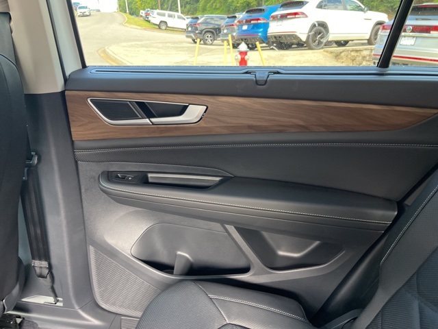 2025 Volkswagen Atlas SE Technology photo 15