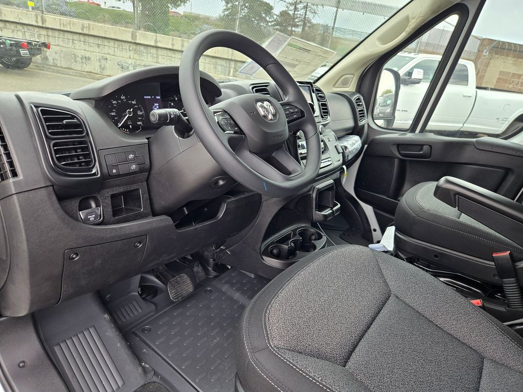 2026 Ram ProMaster 2500 photo 3