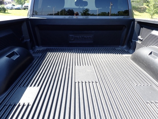 2022 Ram 1500 Classic Warlock photo 5