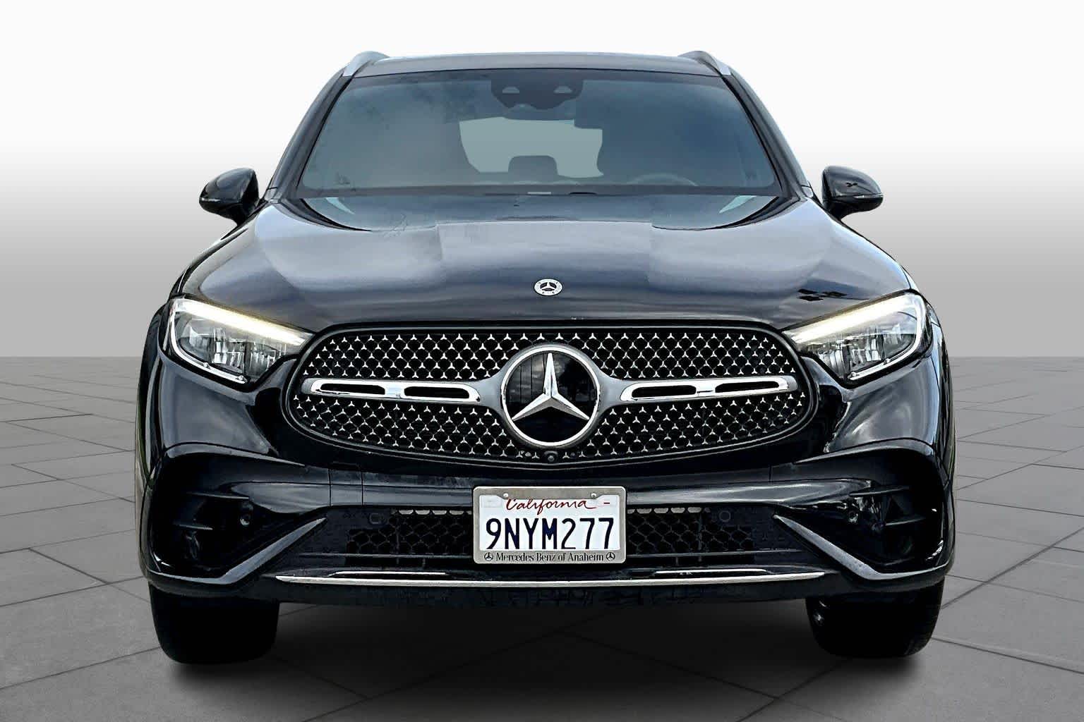 2024 Mercedes Benz GLC 300 photo 3