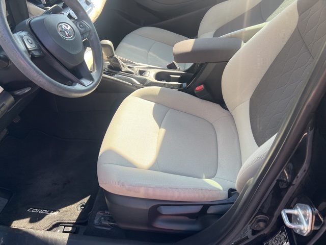 2020 Toyota Corolla LE photo 7