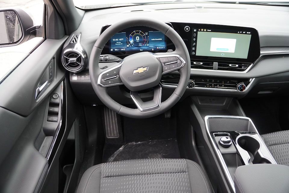 2026 Chevrolet Equinox LT photo 4