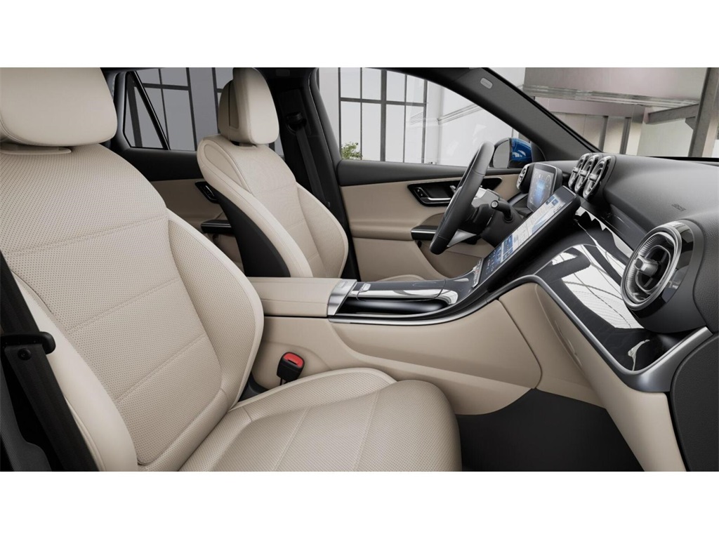 2026 Mercedes Benz GLC 300 photo 4