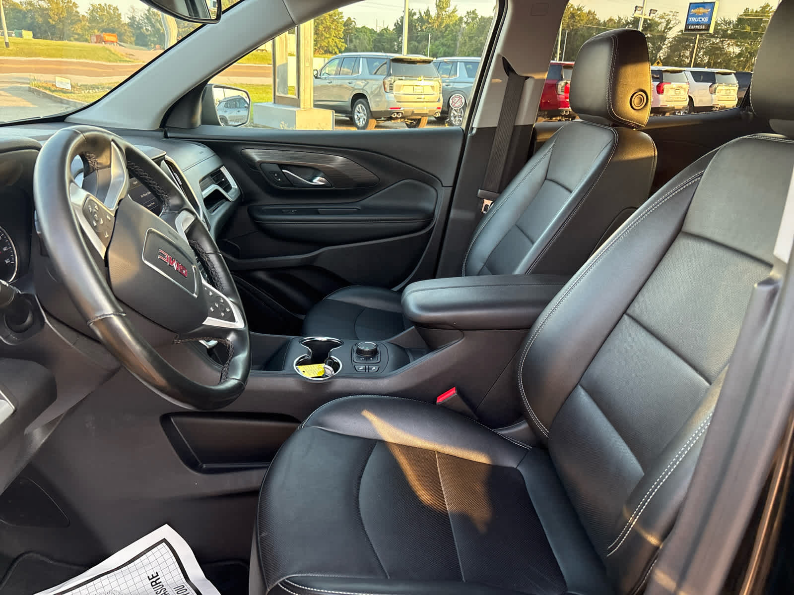 2024 Gmc Terrain SLT photo 12