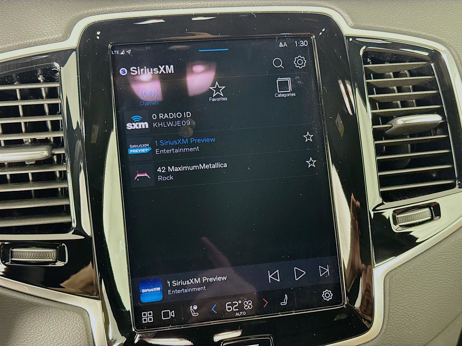 2024 Volvo XC90 Ultimate photo 14