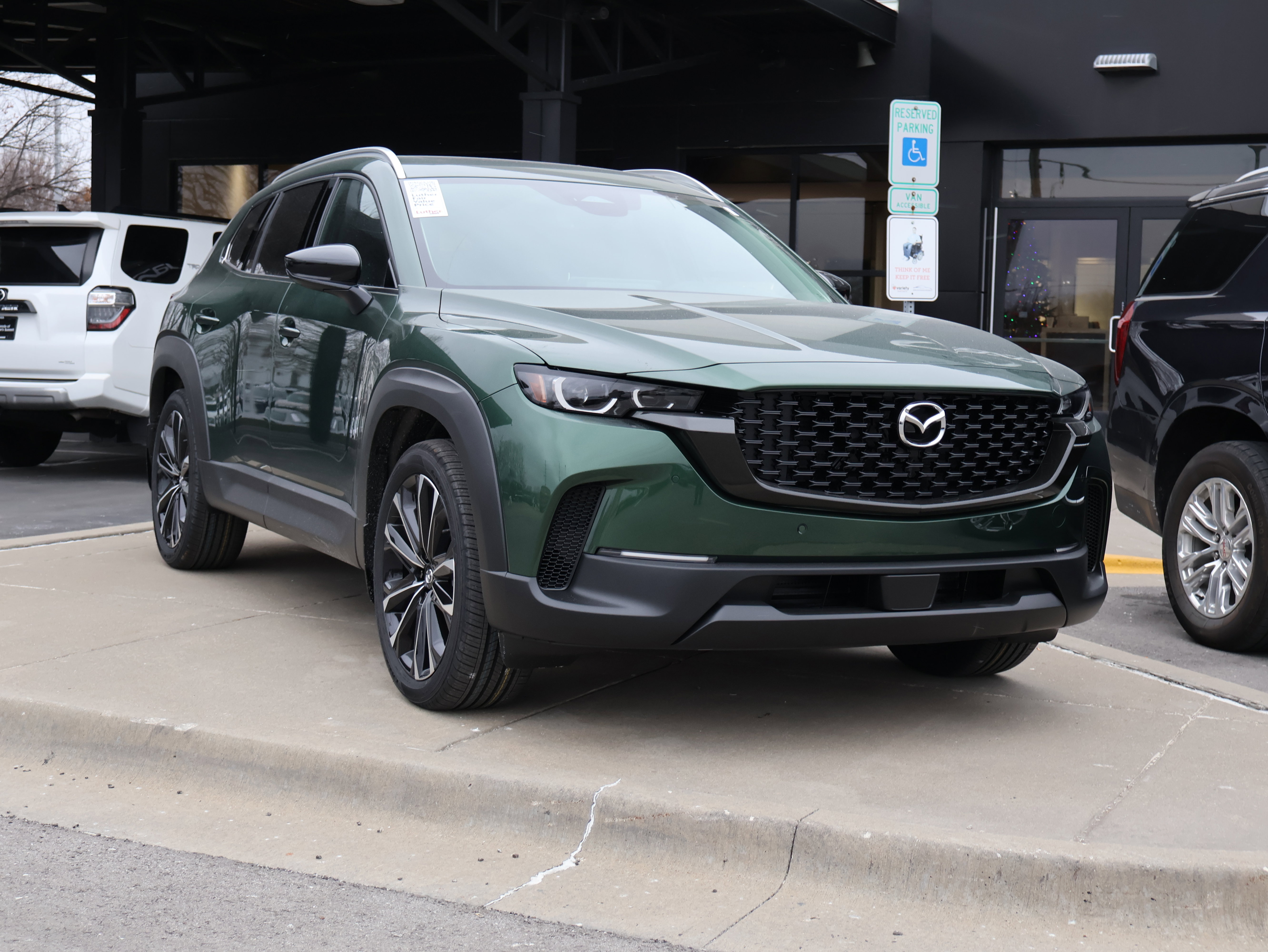 2026 Mazda CX-50 Premium's photo