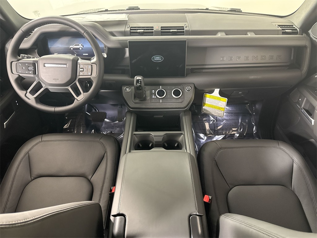 2025 Land Rover Defender 110 S photo 14