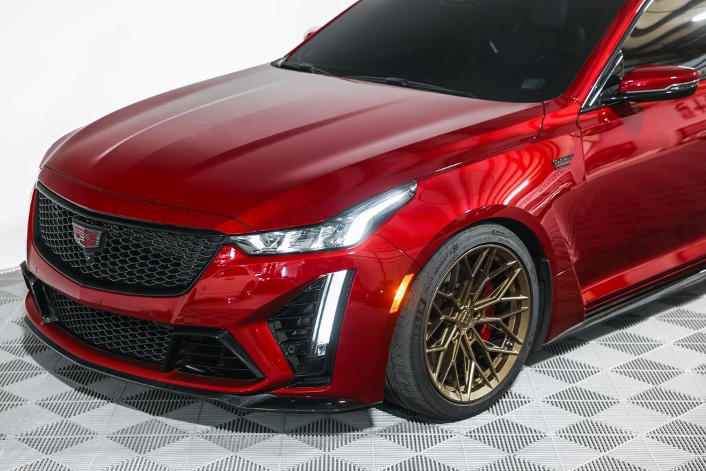 2023 Cadillac CT5 V photo 17