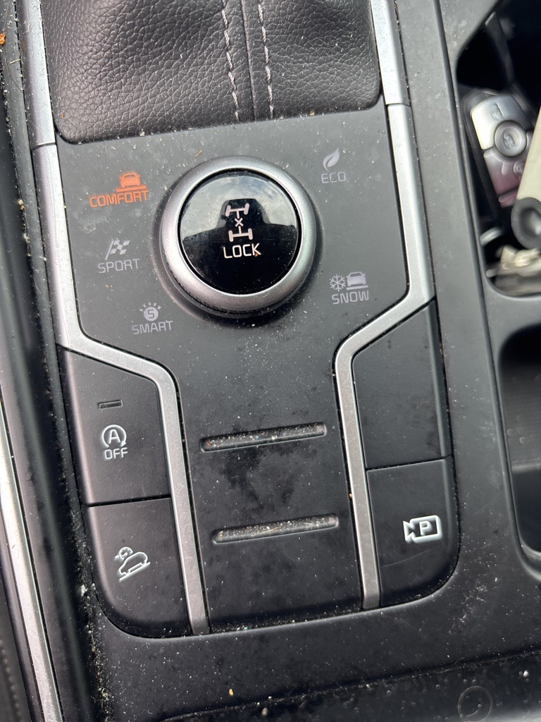 2023 Kia Sorento LX photo 25
