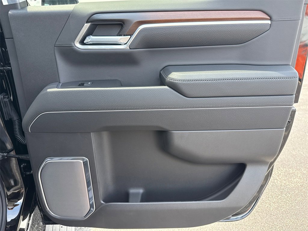 2025 Gmc Sierra Denali photo 35