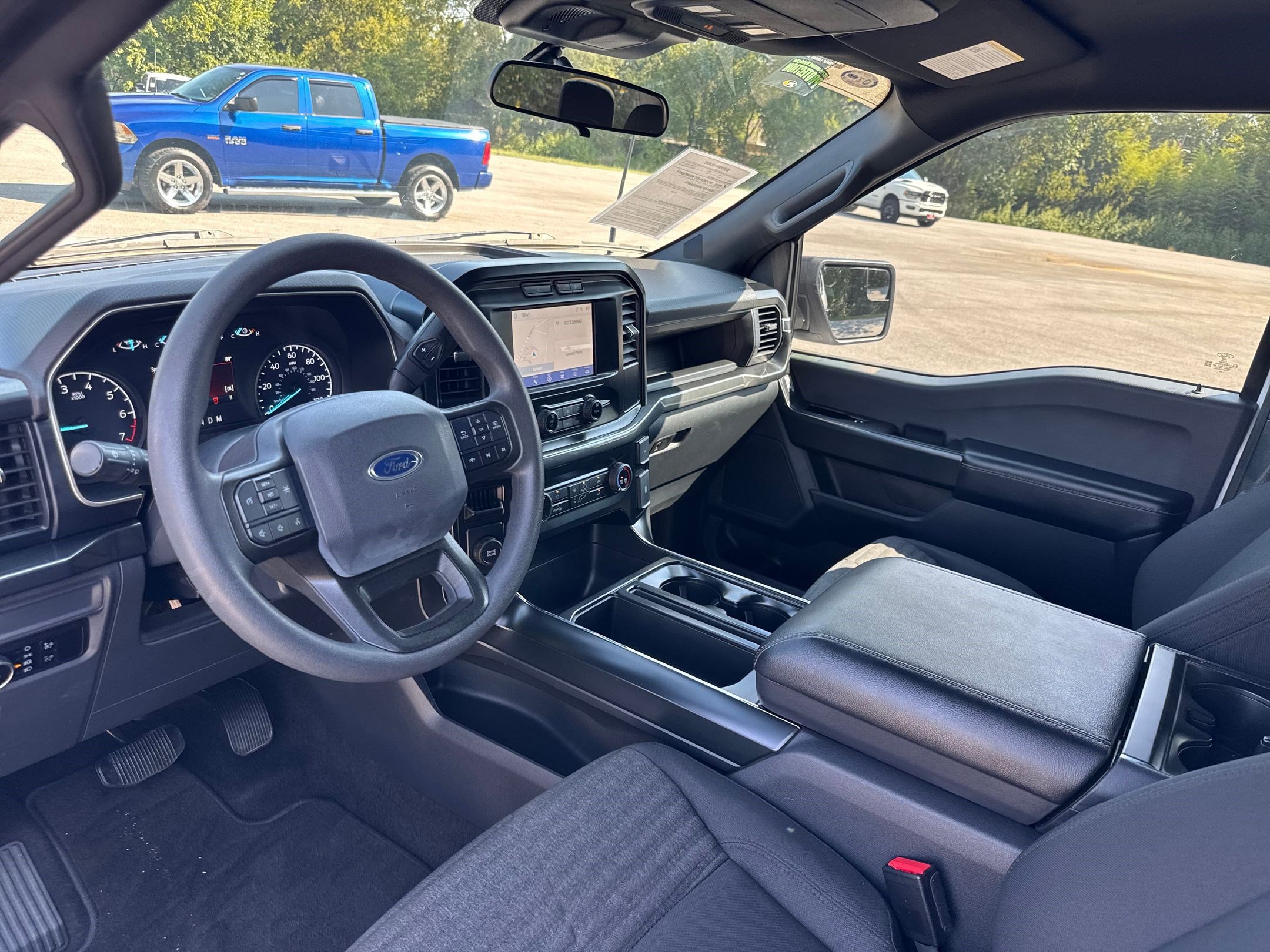 2023 Ford F-150 XL photo 4