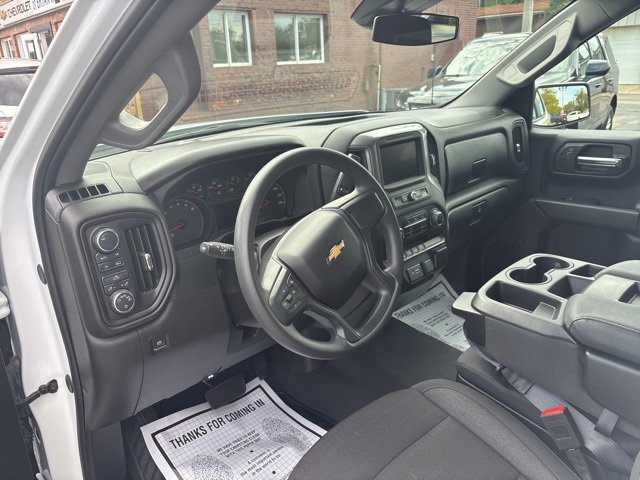 2024 Chevrolet Silverado 1500 Custom photo 12