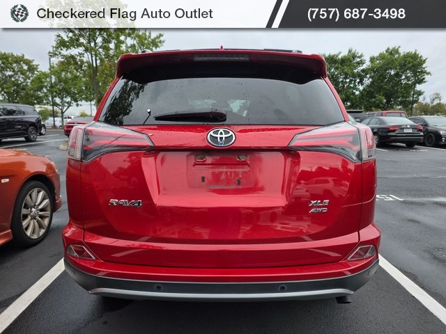 2017 Toyota RAV4 XLE photo 5