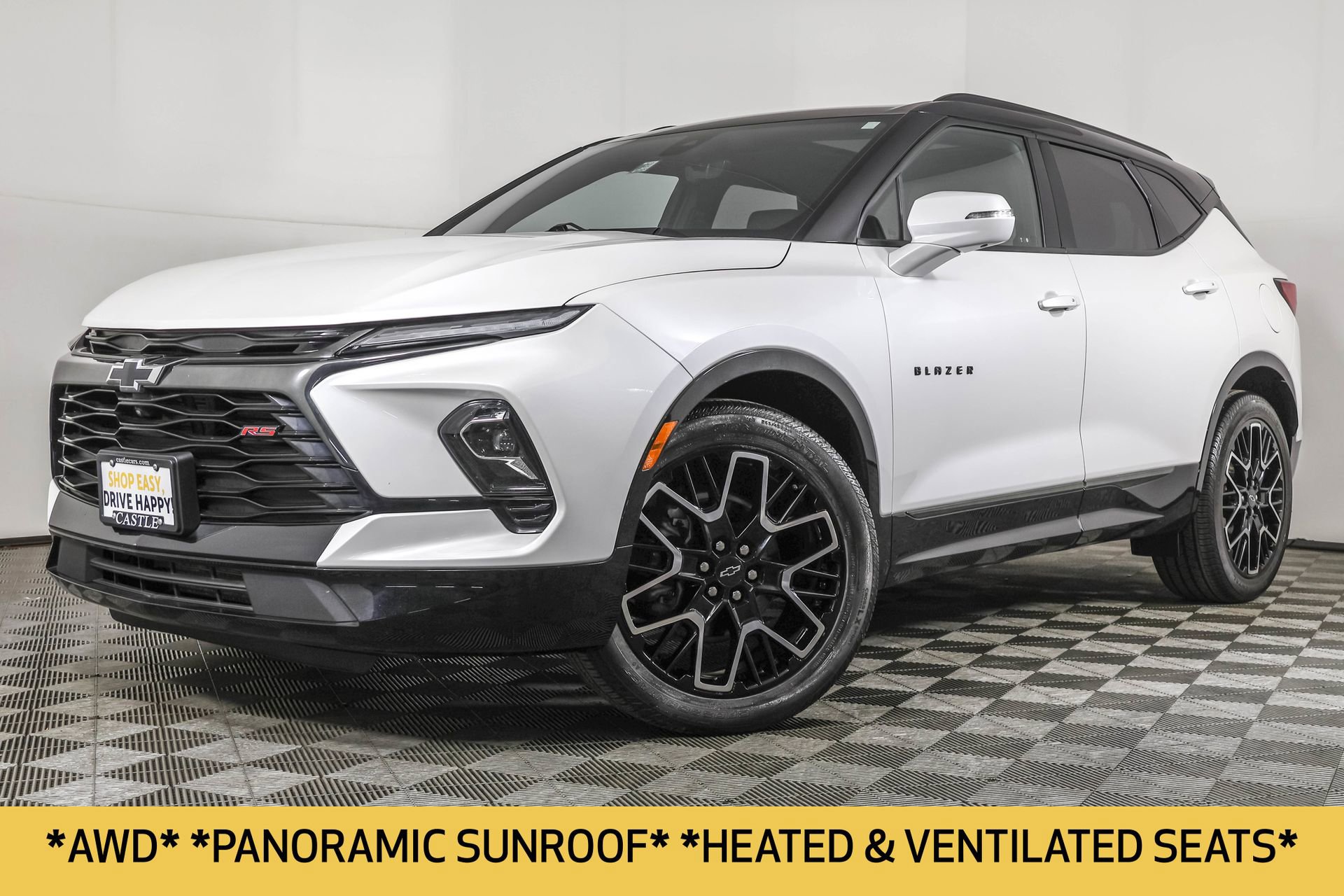 2023 Chevrolet Blazer RS photo 2