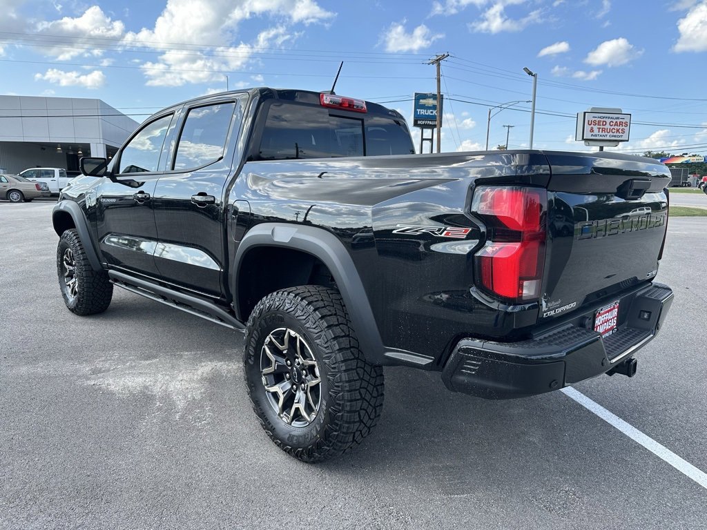 2025 Chevrolet Colorado ZR2 photo 2