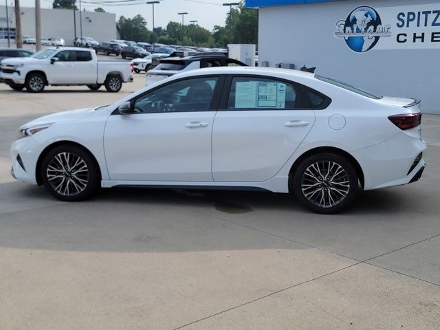 2024 Kia Forte GT-Line photo 5