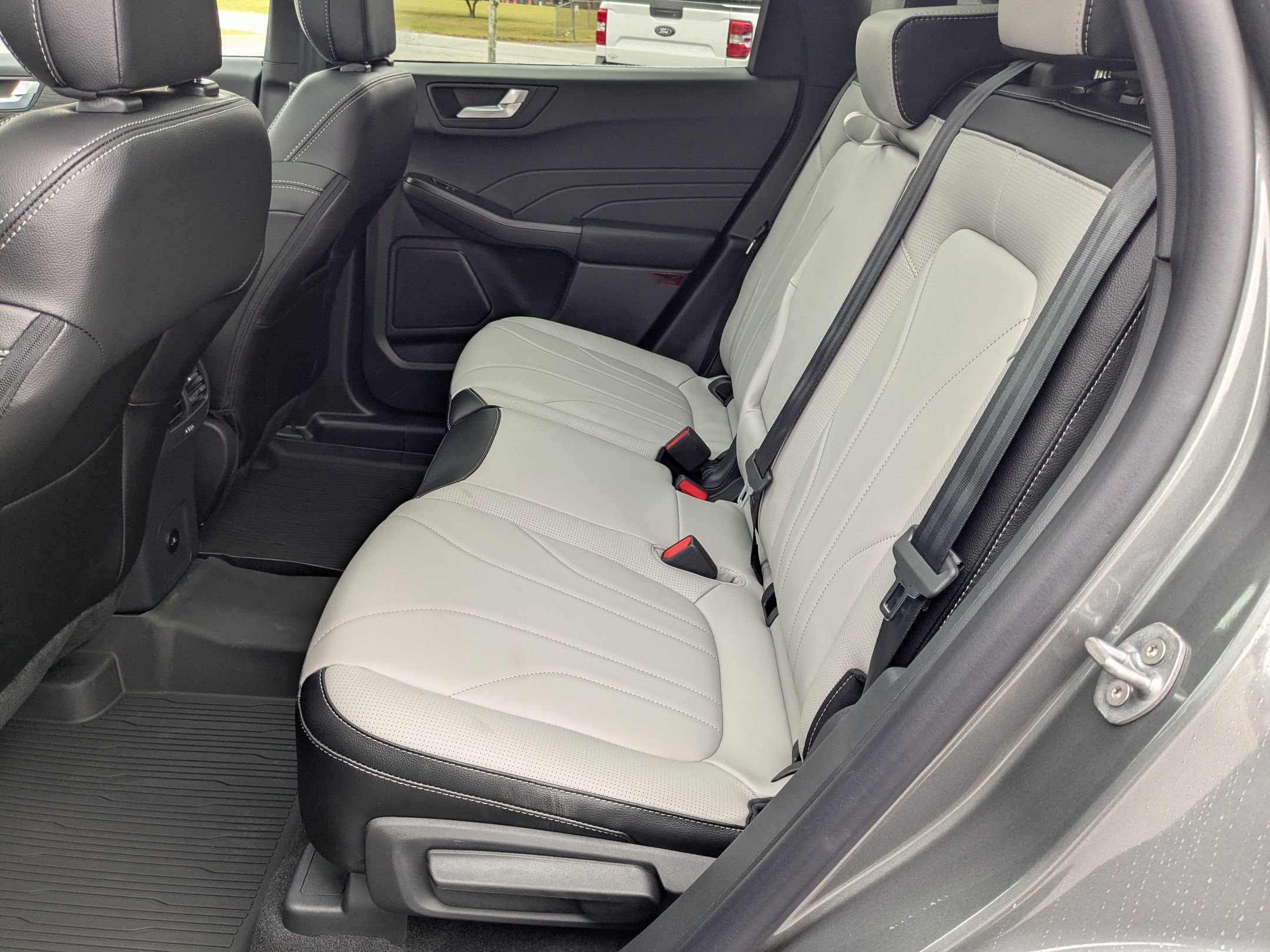 2025 Ford Escape Plug-In Hybrid photo 29