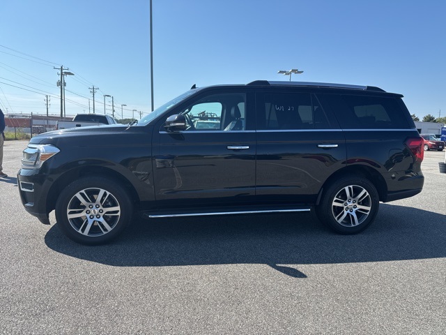 2023 Ford Expedition Limited photo 3