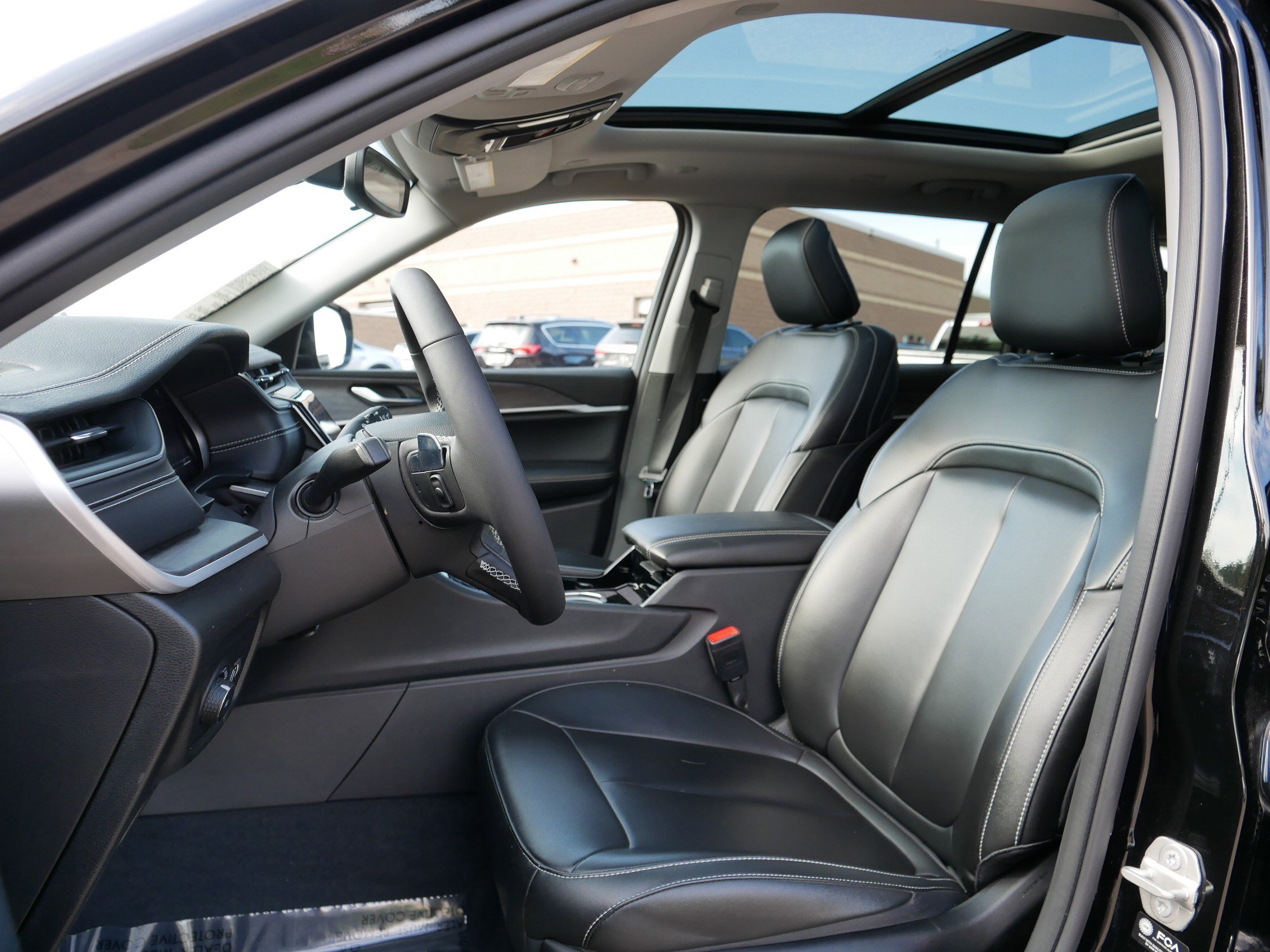 2023 Jeep Grand Cherokee Limited photo 30
