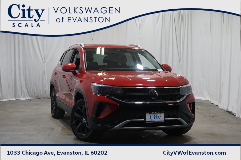 2023 Volkswagen Taos SE's photo