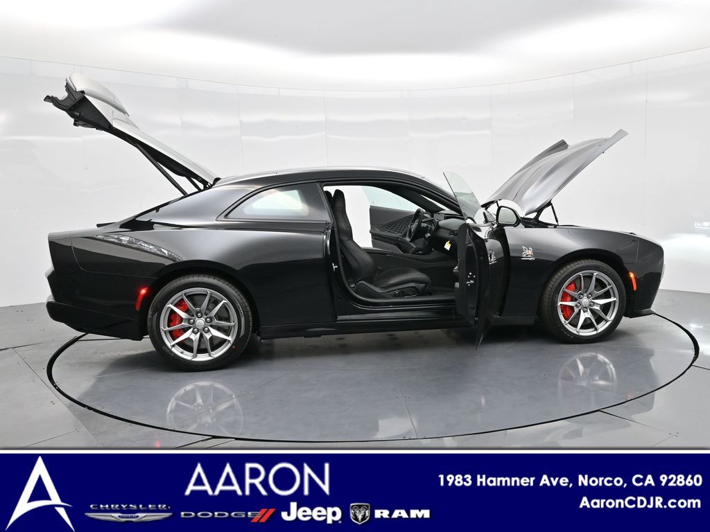 2025 Dodge Charger Daytona Scat Pack AWD photo 3