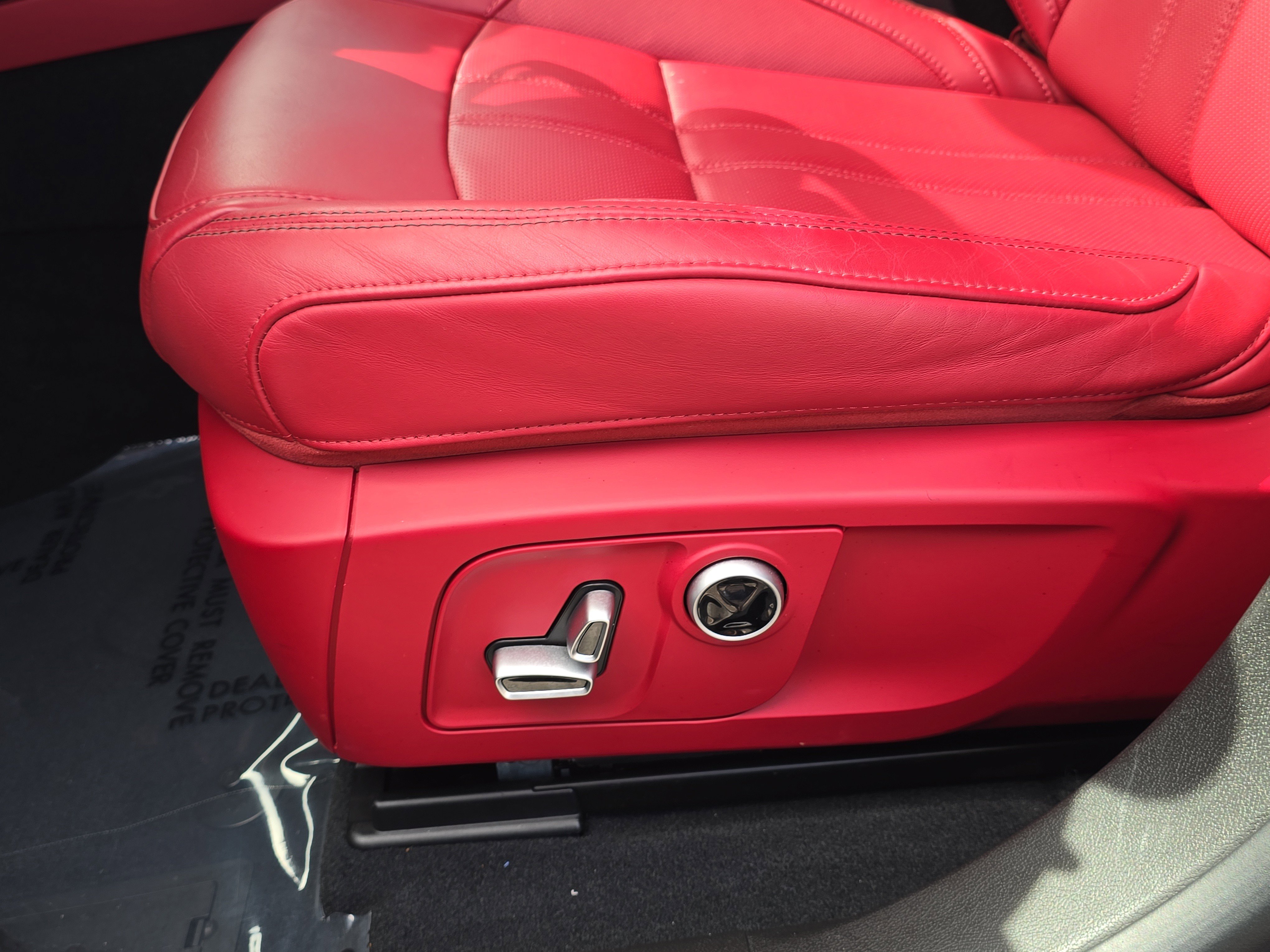 2023 Maserati Levante Modena S photo 4