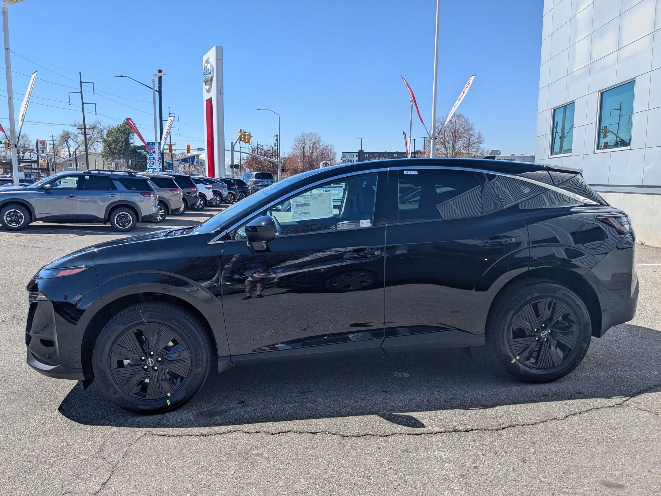 2025 Nissan Murano SV photo 6