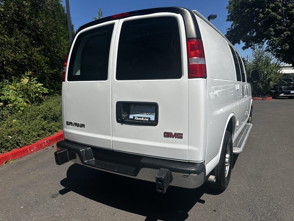 2022 Gmc Savana 2500 photo 6