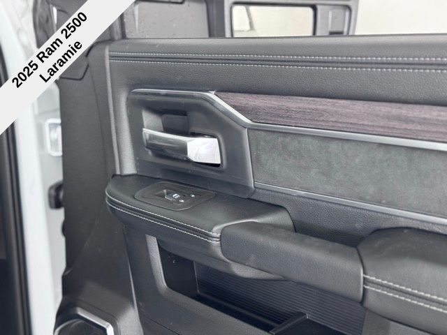 2025 Ram 2500 Laramie photo 19