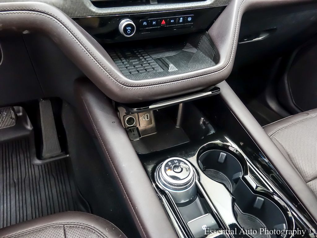 2025 FORD EXPLORER - Image 21