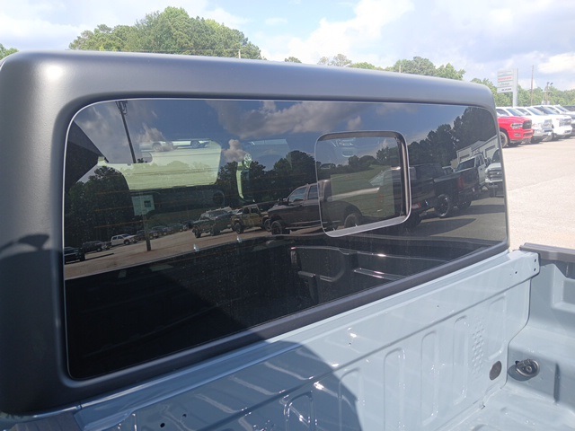 2025 Jeep Gladiator Sport S photo 3