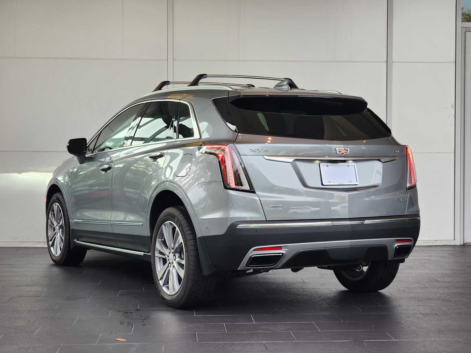 2024 Cadillac XT5 Platinum Premium Luxury photo 6