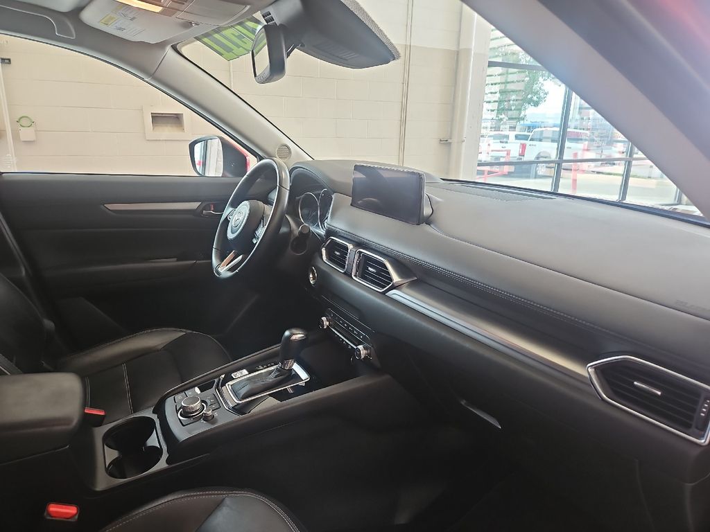 2024 Mazda CX-5 2.5 S Preferred photo 12