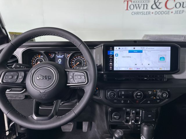 2025 Jeep Gladiator Sport S photo 10