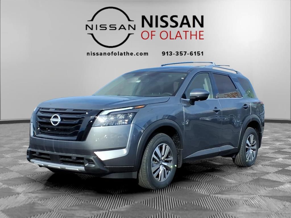 2025 Nissan Pathfinder SL's photo
