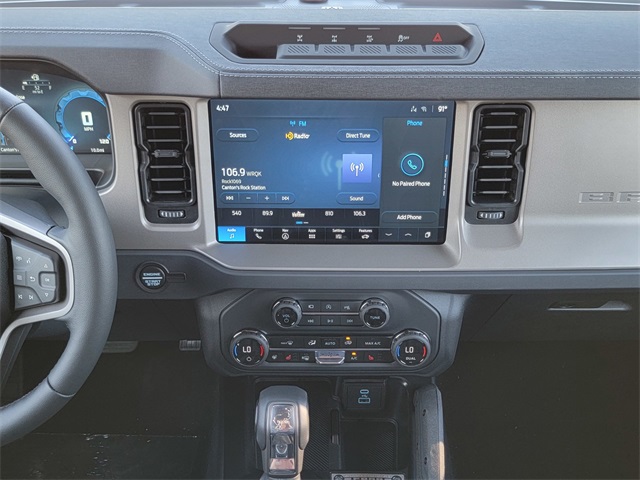 2025 Ford Bronco Outer Banks photo 19