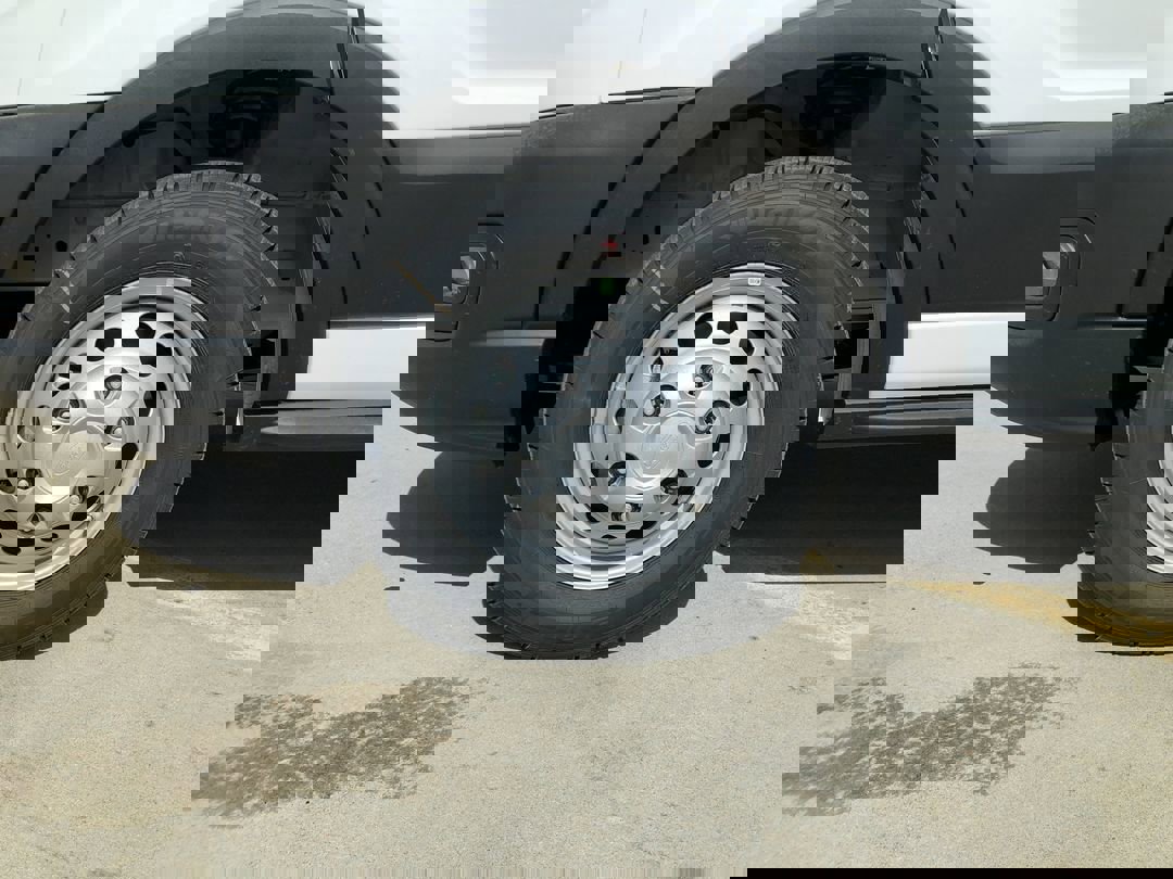 2025 Ford Transit photo 17