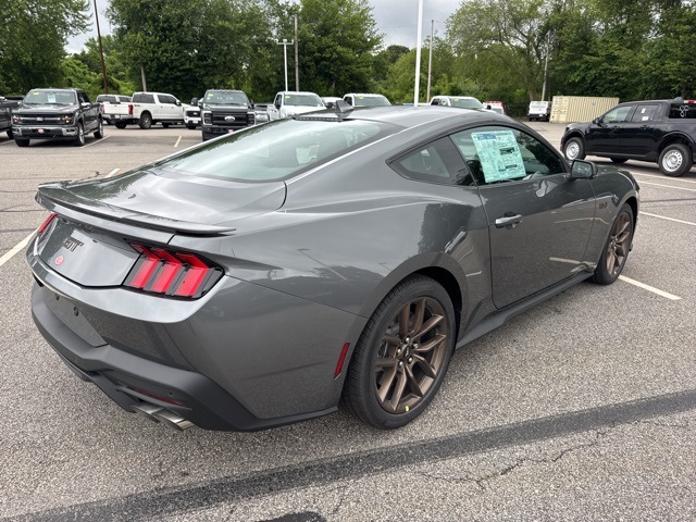2025 Ford Mustang GT Premium photo 3