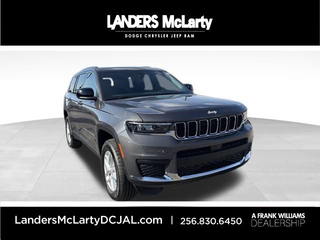 2025 Jeep Grand Cherokee L Laredo's photo