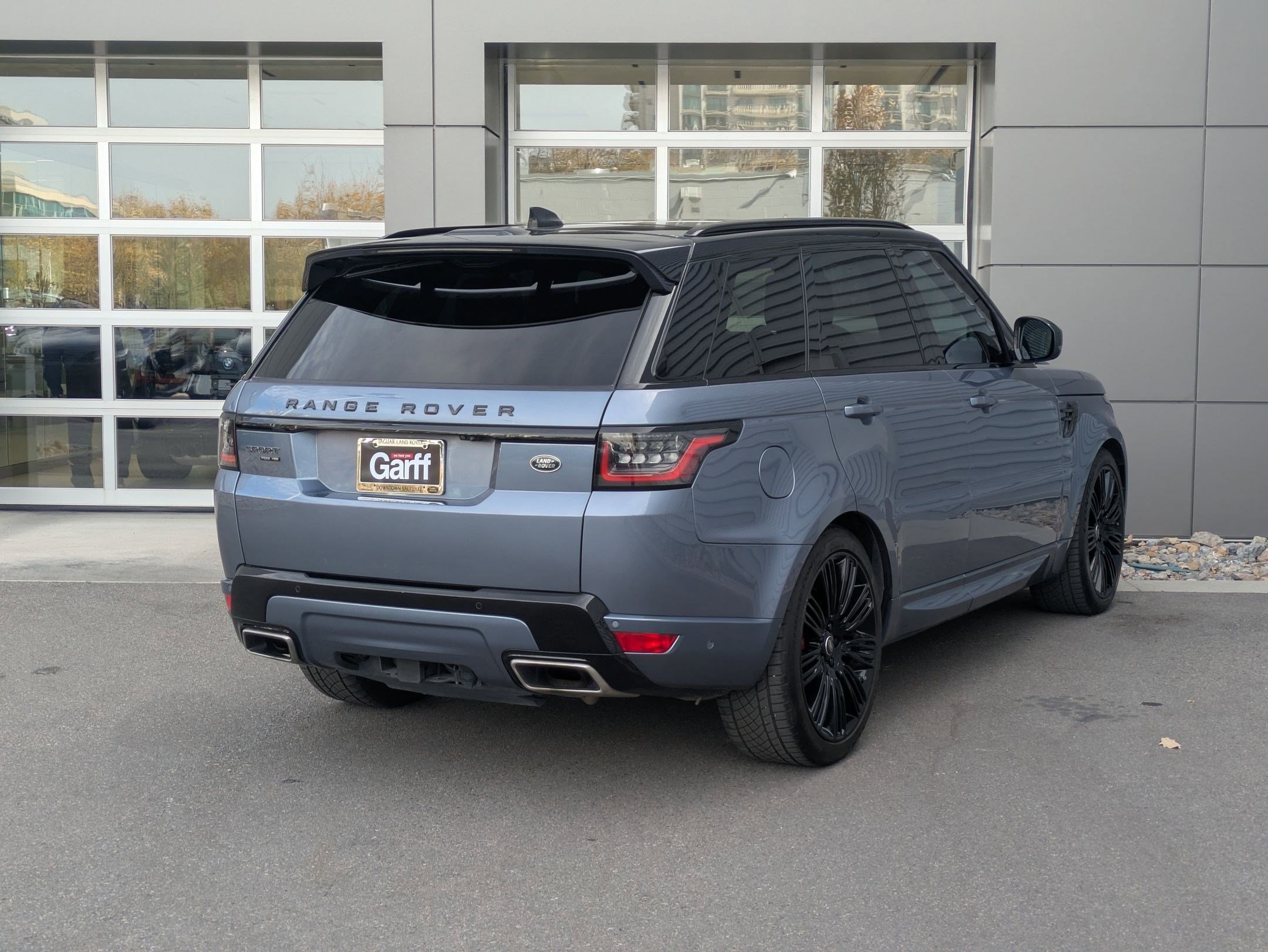 2020 Land Rover Range Rover Sport HSE Dynamic photo 4