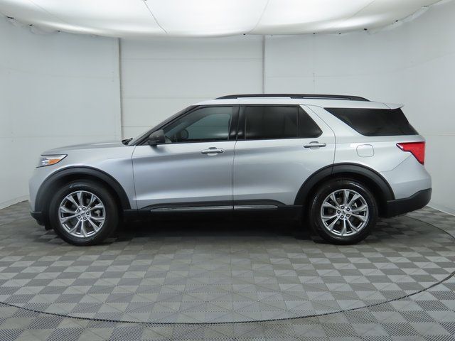 2022 Ford Explorer XLT photo 4