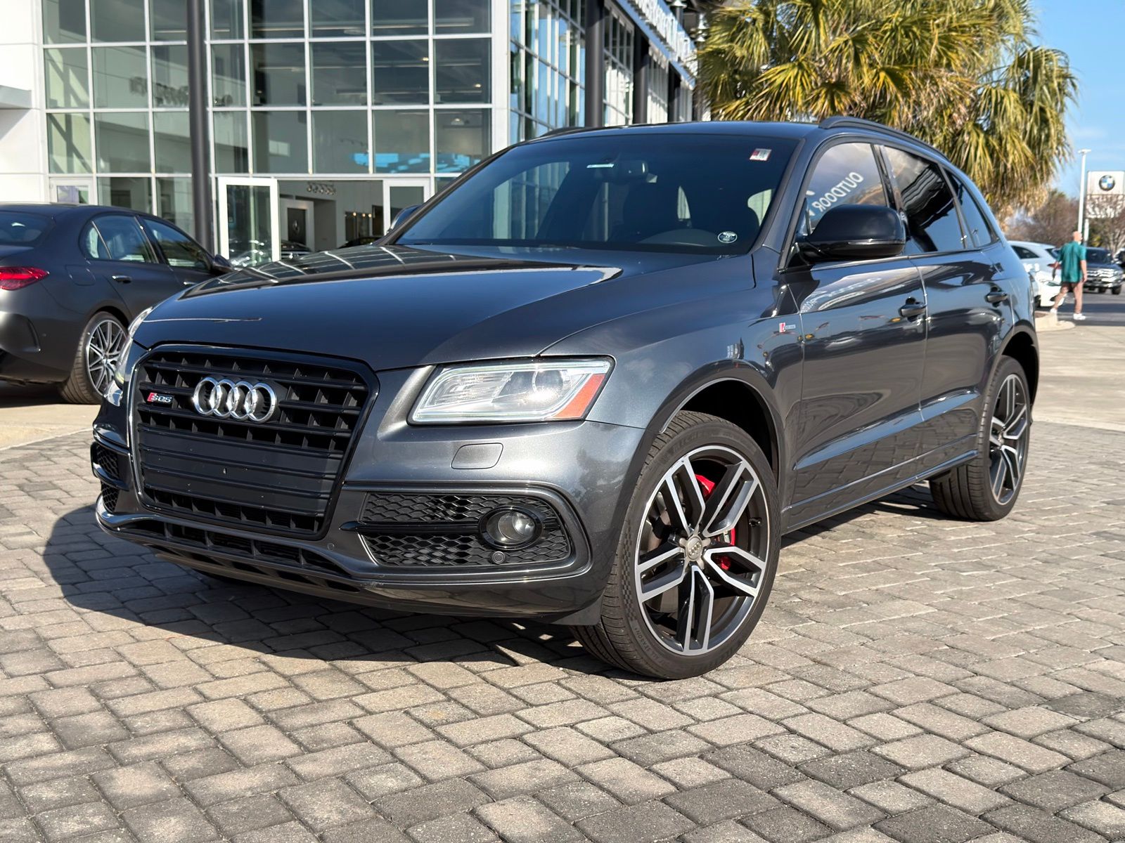 2017 Audi SQ5 Premium Plus's photo