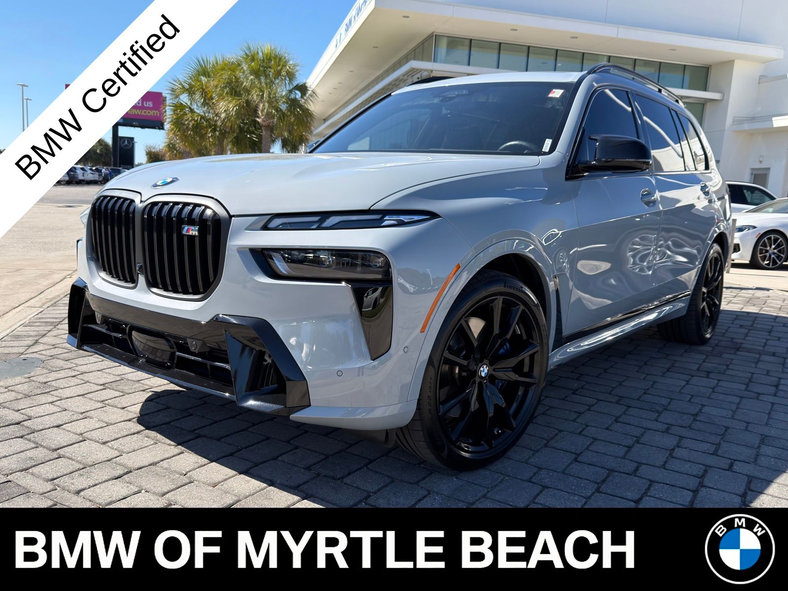 2025 BMW X7 M60i's photo