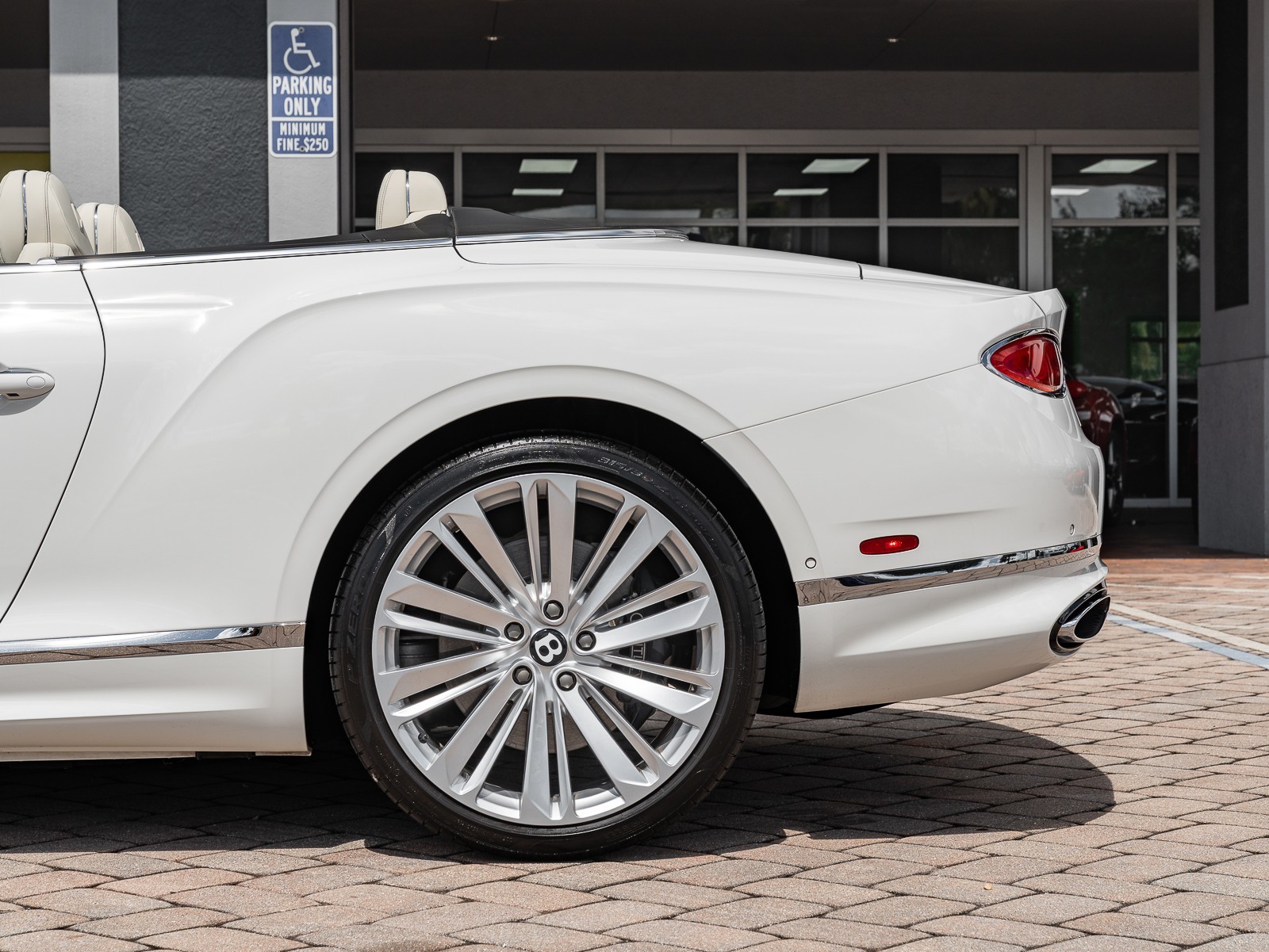 2022 Bentley Continental GTC Speed photo 11