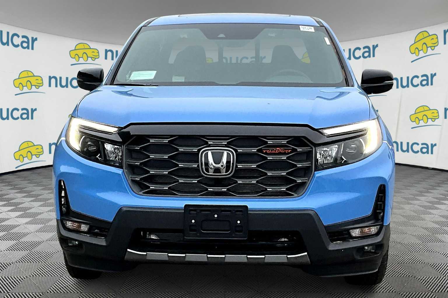 2025 Honda Ridgeline TrailSport photo 2