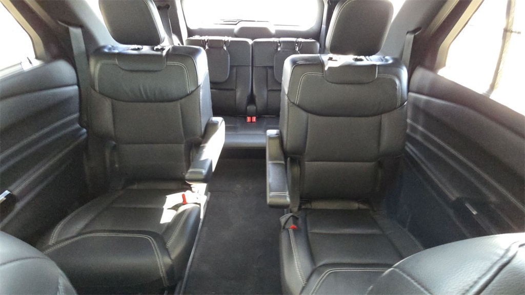 2023 Ford Explorer ST photo 20