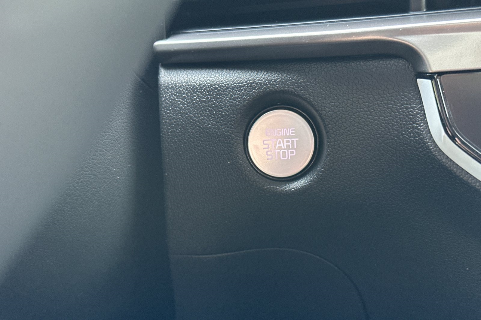 2025 Kia Sorento S photo 19