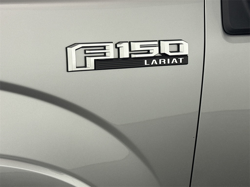2020 Ford F-150 Lariat photo 19