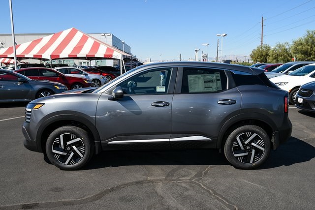 2026 Nissan Kicks SV photo 2